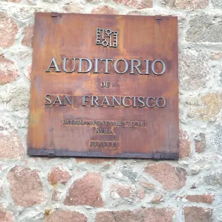 Casa Del Seminario Apartamento Ávila